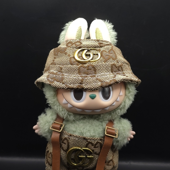 Labubu Clothes - Gucci Outfit - Picture 5 of 7